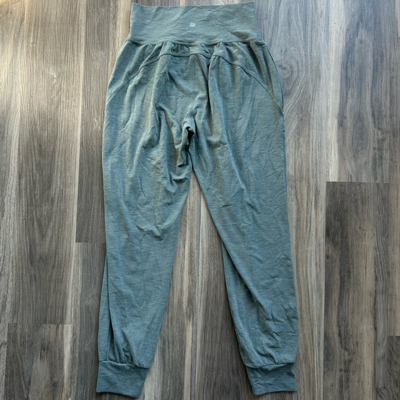 Athleta Salutation Jogger - Picture 5 of 11